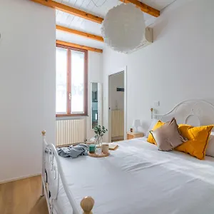 Casa Allegra_bilocale In Centro Con Posto Auto Appartamento Pavia